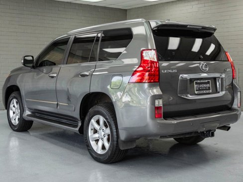 Used 2013 Lexus GX 460 image 34