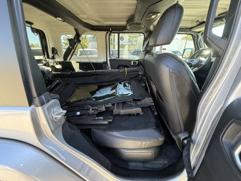 Used 2018 Jeep Wrangler Unlimited Sahara w/ Dual Top Group image 24