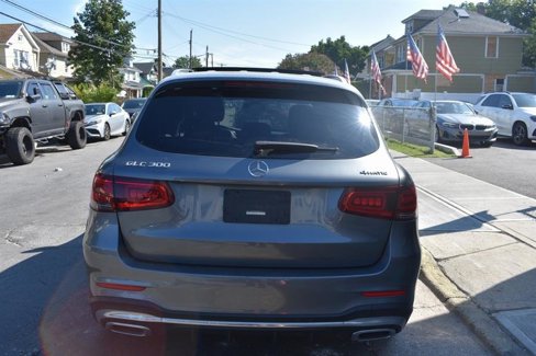 Used 2021 Mercedes-Benz GLC 300 4MATIC w/ AMG Line image 7