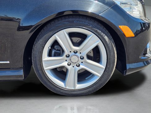 Used 2010 Mercedes-Benz C 300 4MATIC Sedan image 29
