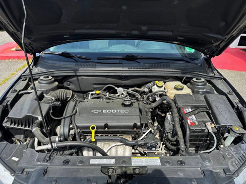 Used 2015 Chevrolet Cruze LS image 9