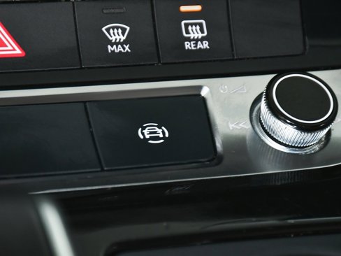 Used 2021 Audi Q8 Premium Plus w/ Premium Plus Package image 47