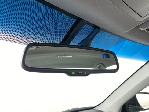 Used 2016 Toyota Camry XLE image 21