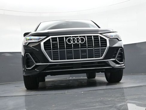 Used 2023 Audi Q3 2.0T Premium image 34