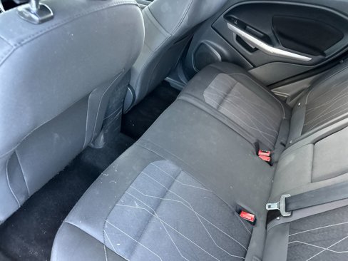 Used 2021 Ford EcoSport SE image 12
