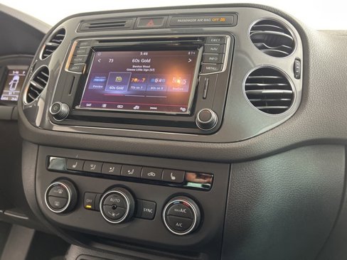 Used 2017 Volkswagen Tiguan Sport image 20