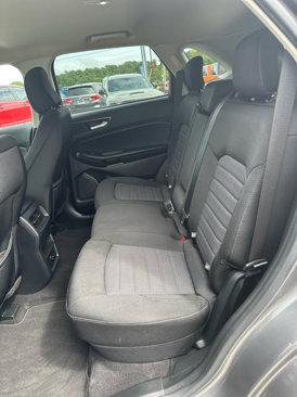 Used 2022 Ford Edge SE w/ Black Appearance Package image 11