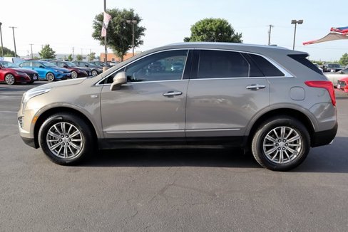 Used 2018 Cadillac XT5 Luxury image 2