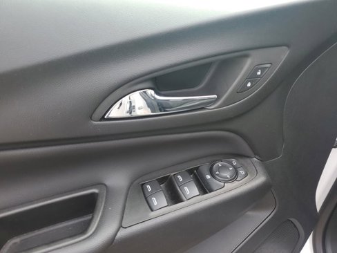 Used 2022 Chevrolet Equinox LT w/ LPO, Cargo Package image 20