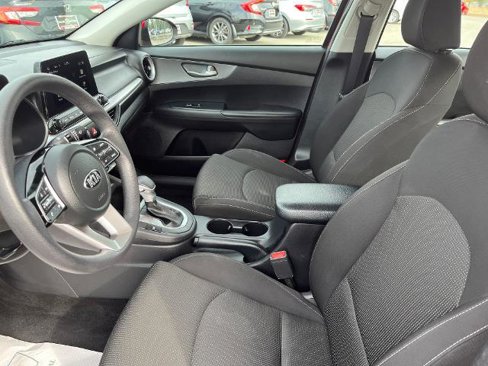Used 2021 Kia Forte LXS image 8