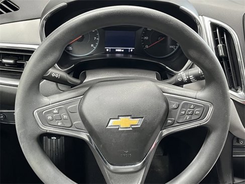 Used 2018 Chevrolet Equinox LS image 18