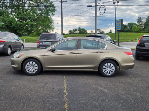 Used 2010 Honda Accord LX image 4