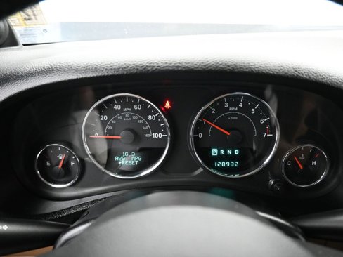 Used 2013 Jeep Wrangler Unlimited Sahara w/ Connectivity Group image 15