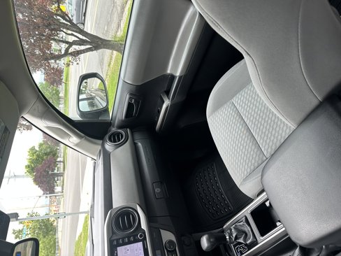 Used 2022 Toyota Tacoma SR5 image 34