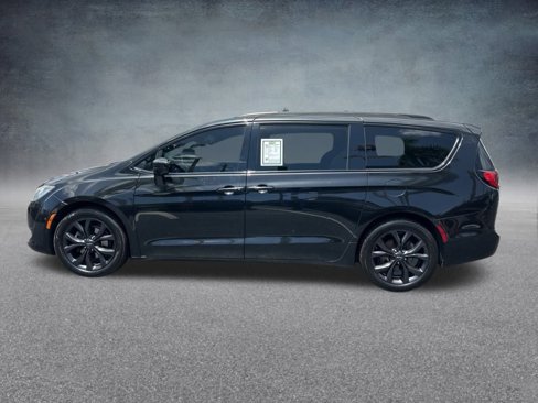 Used 2019 Chrysler Pacifica Touring-L Plus w/ Advanced Safetytec Group image 7