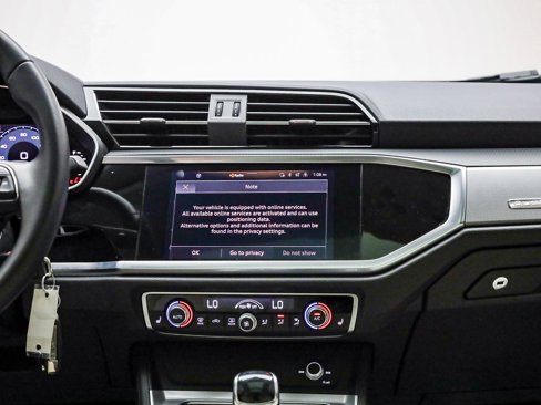 Used 2022 Audi Q3 2.0T Premium w/ Convenience Package image 15