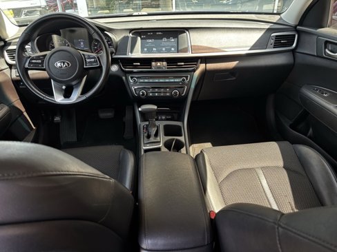 Used 2020 Kia Optima S image 13