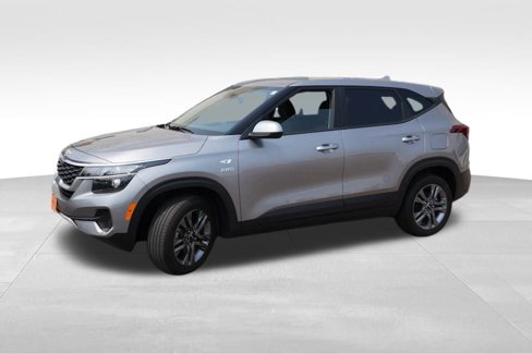 Certified 2023 Kia Seltos LX image 11