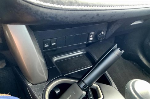 Used 2018 Toyota RAV4 XLE image 36