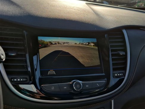 Used 2018 Chevrolet Trax LT w/ LT Convenience Package image 24