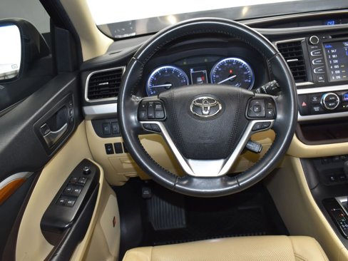 Used 2019 Toyota Highlander Limited image 33
