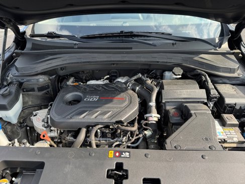 Used 2019 Hyundai Santa Fe Limited image 18