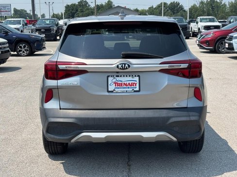 Used 2021 Kia Seltos LX image 5