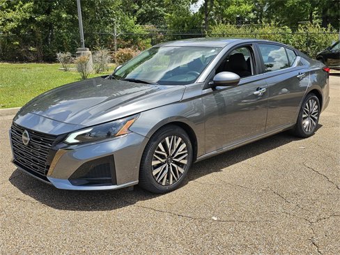 Used 2023 Nissan Altima 2.5 SV image 7