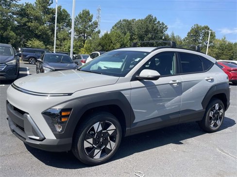 Certified 2025 Hyundai Kona SEL image 3