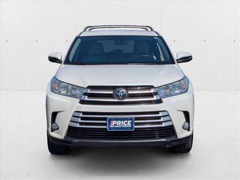 Used 2018 Toyota Highlander Plus image 2