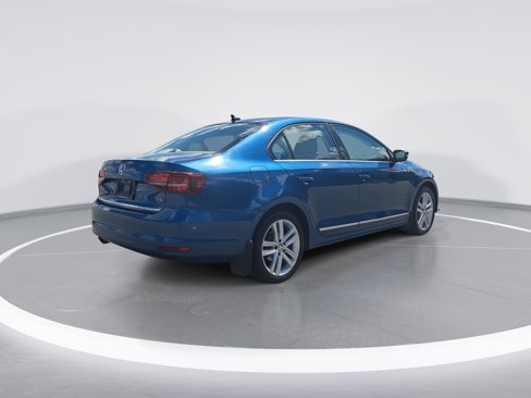 Used 2017 Volkswagen Jetta SEL image 3