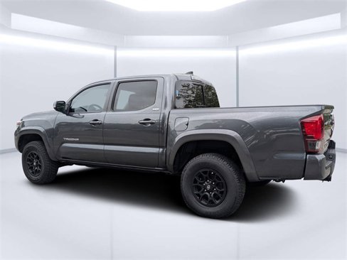 Used 2022 Toyota Tacoma SR5 image 5