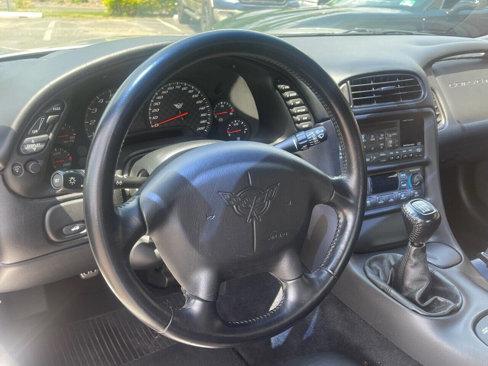 Used 2002 Chevrolet Corvette Z06 w/ Memory Pkg image 10