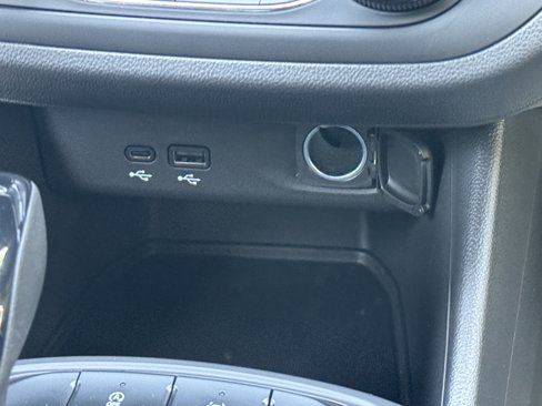 New 2026 Buick Envista Preferred image 18