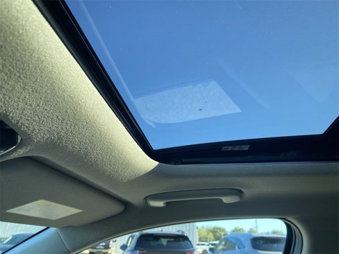New 2025 Kia Niro EX Touring image 22