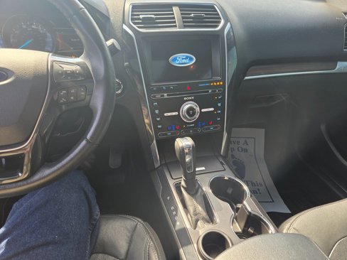 Used 2017 Ford Explorer Limited w/ Equipment Group 301A image 10