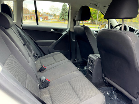 Used 2012 Volkswagen Tiguan S image 35