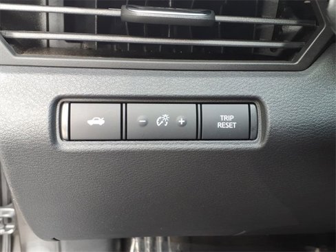 Certified 2021 Nissan Altima 2.5 SV image 14