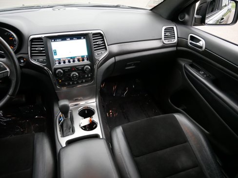 Used 2018 Jeep Grand Cherokee Altitude image 11