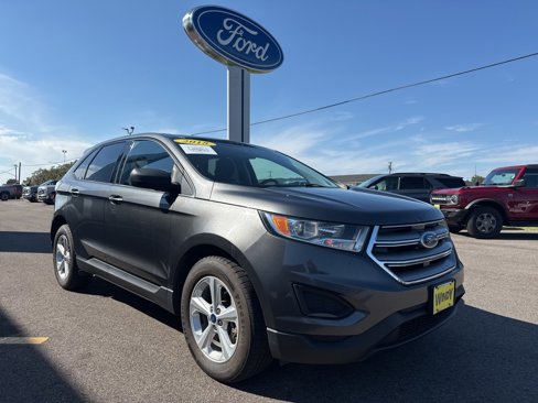 Used 2018 Ford Edge SE image 3