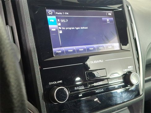 Used 2018 Subaru Impreza 2.0i Premium image 3