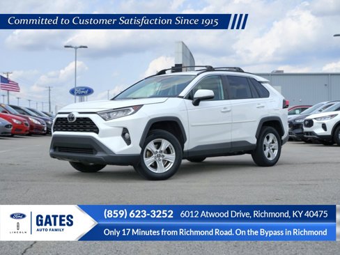 Used 2021 Toyota RAV4 XLE image 1