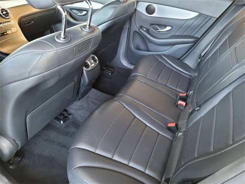 Used 2019 Mercedes-Benz GLC 300 image 12