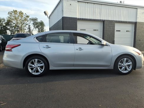 Used 2013 Nissan Altima 2.5 SV w/ 2.5SV Convenience Pkg image 7