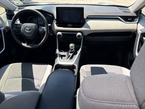 Used 2019 Toyota RAV4 XLE image 17