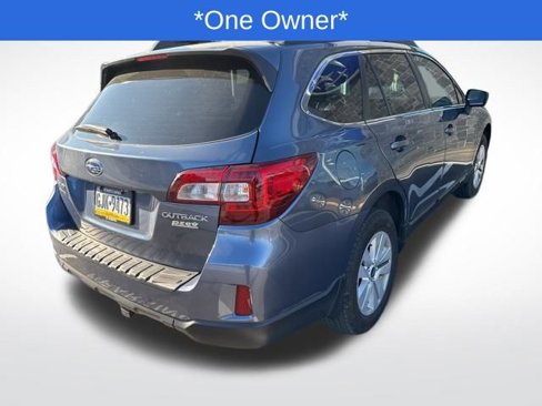 Used 2017 Subaru Outback 2.5i image 3