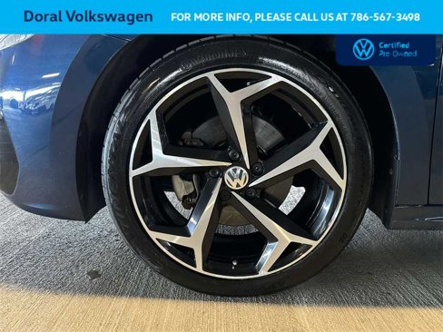 Certified 2021 Volkswagen Passat 2.0T R-Line image 10