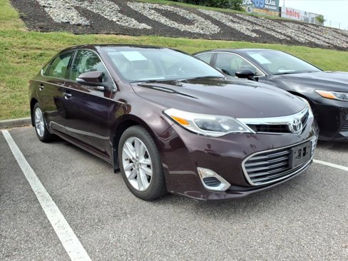 Used 2014 Toyota Avalon XLE image 1