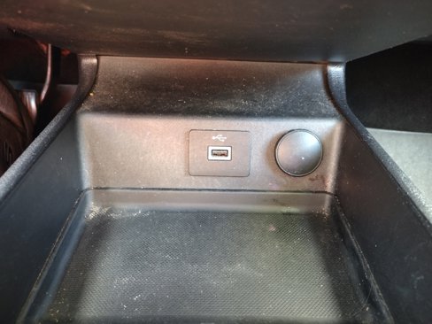 Used 2018 Ford Fusion SE w/ Equipment Group 201A image 25