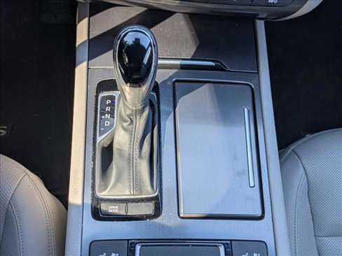 Used 2016 Hyundai Genesis 3.8 w/ Option Group 02 image 13